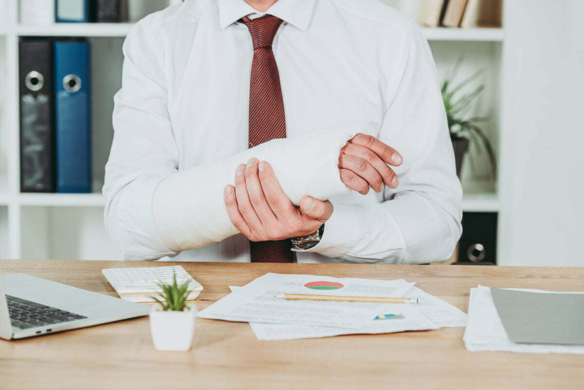 3 Best Questions To Ask When Hiring a Workers Comp Lawyer
