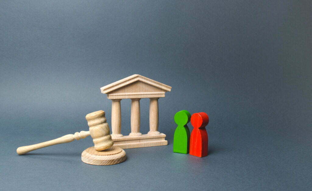 What Are My Chances of Winning an Appeal? 40554056 Two Figures Of People Opponents Stand Near The Courthouse And The Judges Gavel The Judicial System Conflict Resolution In Court Claimant And Respondent Court Case Settling Disputes 1024x628