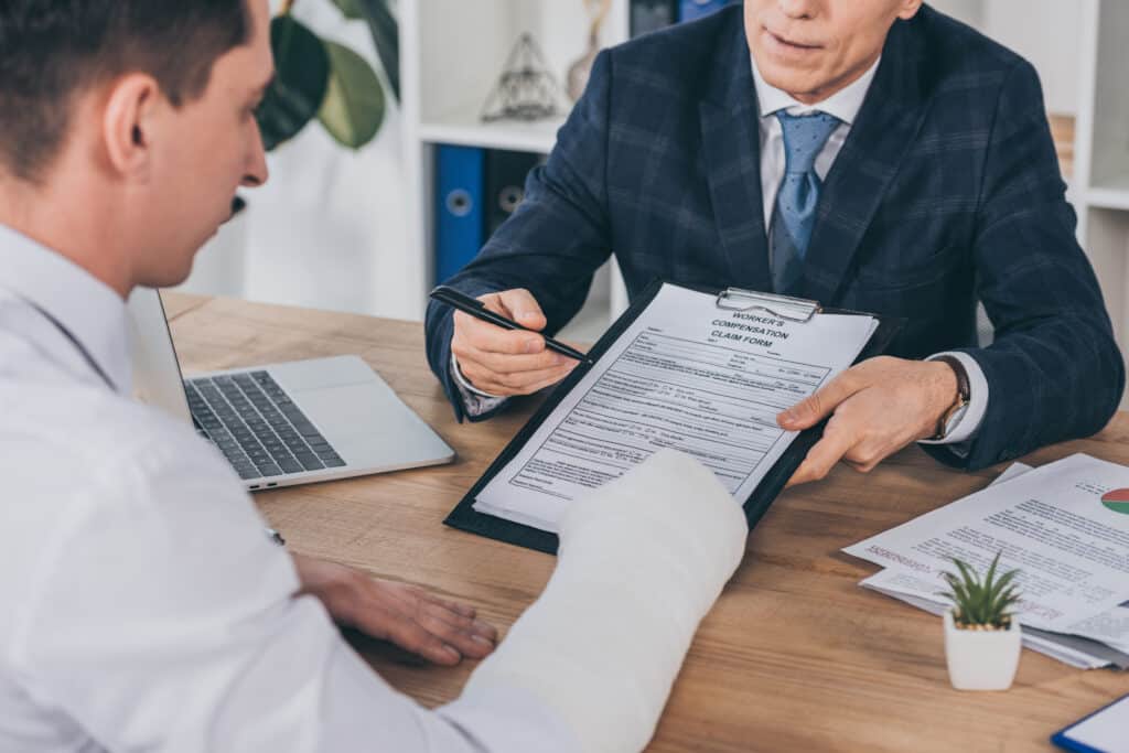 4 Common Myths About Workers' Compensation 4 Common Myths About Workers Compensation